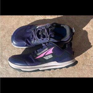 Women’s Altra Lone Peak 7 Women’s Trail Running Shoes Size 7.5 Purple and Pink